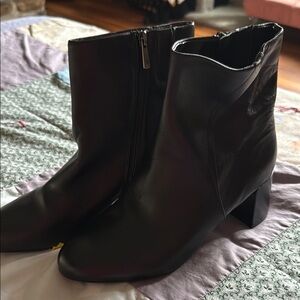 Naturalizer River Black leather upper Ankle Boots with Side Zipper Block Heel